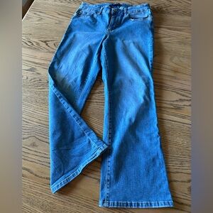 Chaps Jeans Mid Rise Crop Kick Size 8 Denim